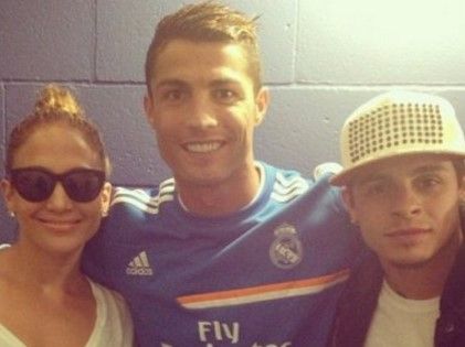 Video: Cristiano Ronaldo canta con JLo