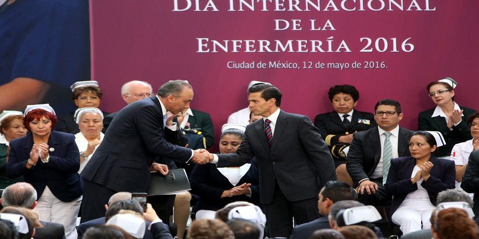 Sector salud cuenta con estrategias de trato digno: EPN