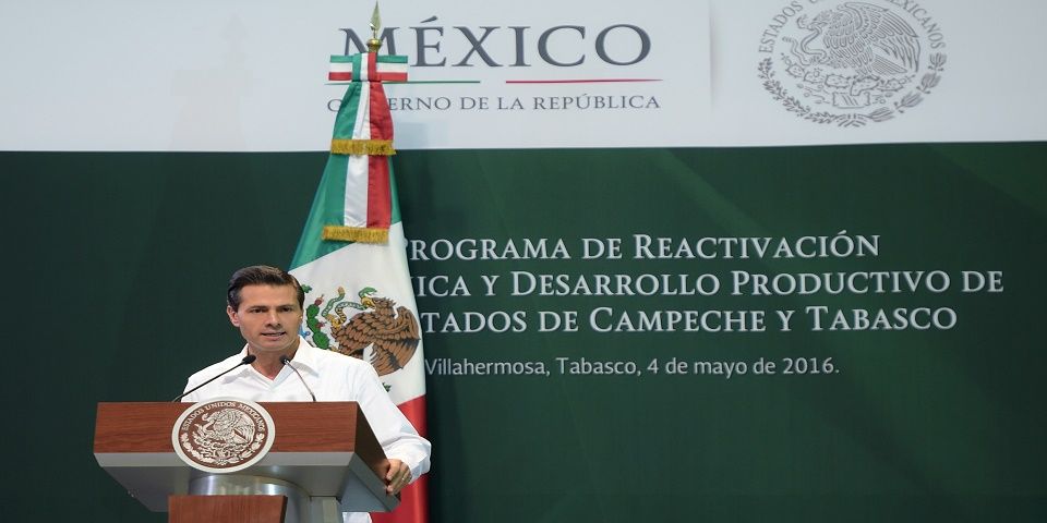 EPN anuncia programa de reactivación económica para Tabasco y Campeche
