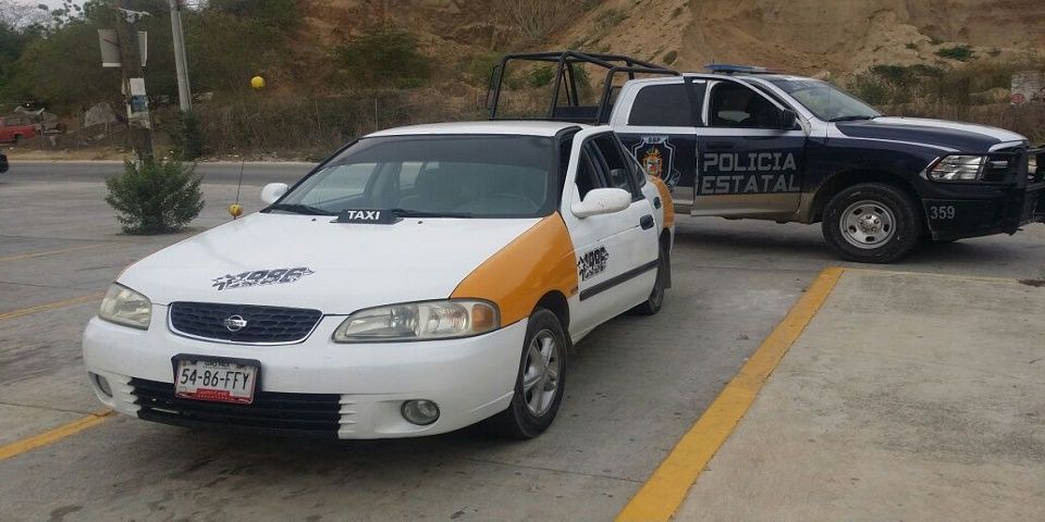 Encuentran a decapitado en cajuela de taxi en Acapulco