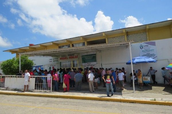 Encuentran a niña amarrada en pupitre de escuela primaria - Escuela-Miguel-Hidalgo-Imagen-del-Golfo