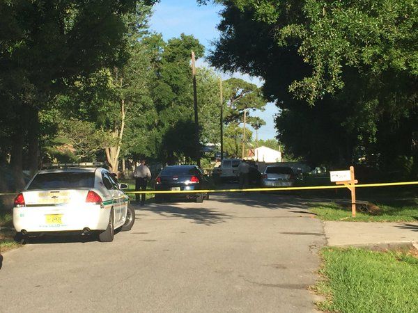 Hombre que mató a su novia desata tiroteo en Florida Hombre que mató a su novia desata tiroteo en Florida