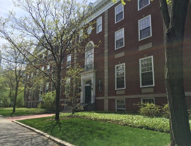 Evacuan la Universidad de Harvard por amenaza de bomba - Harvard-desalojo-meganross94