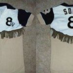 Equipo español de futbol muestra los músculos en uniforme - IMAGEN-13003606-2-150x150