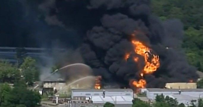 Se incendia bodega al occidente de Houston - Incendio-Houston-AP