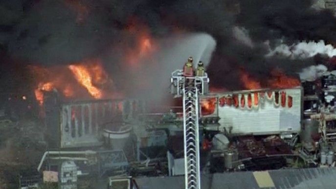Se incendia bodega al occidente de Houston - Incendio-Houston-KHOU