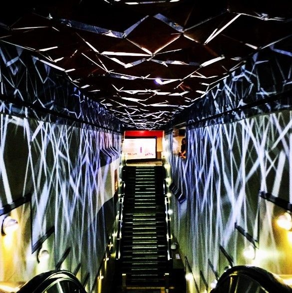 Los atractivos turísticos en el Metro de la Ciudad de México - Isabel-la-catolica-lachomps