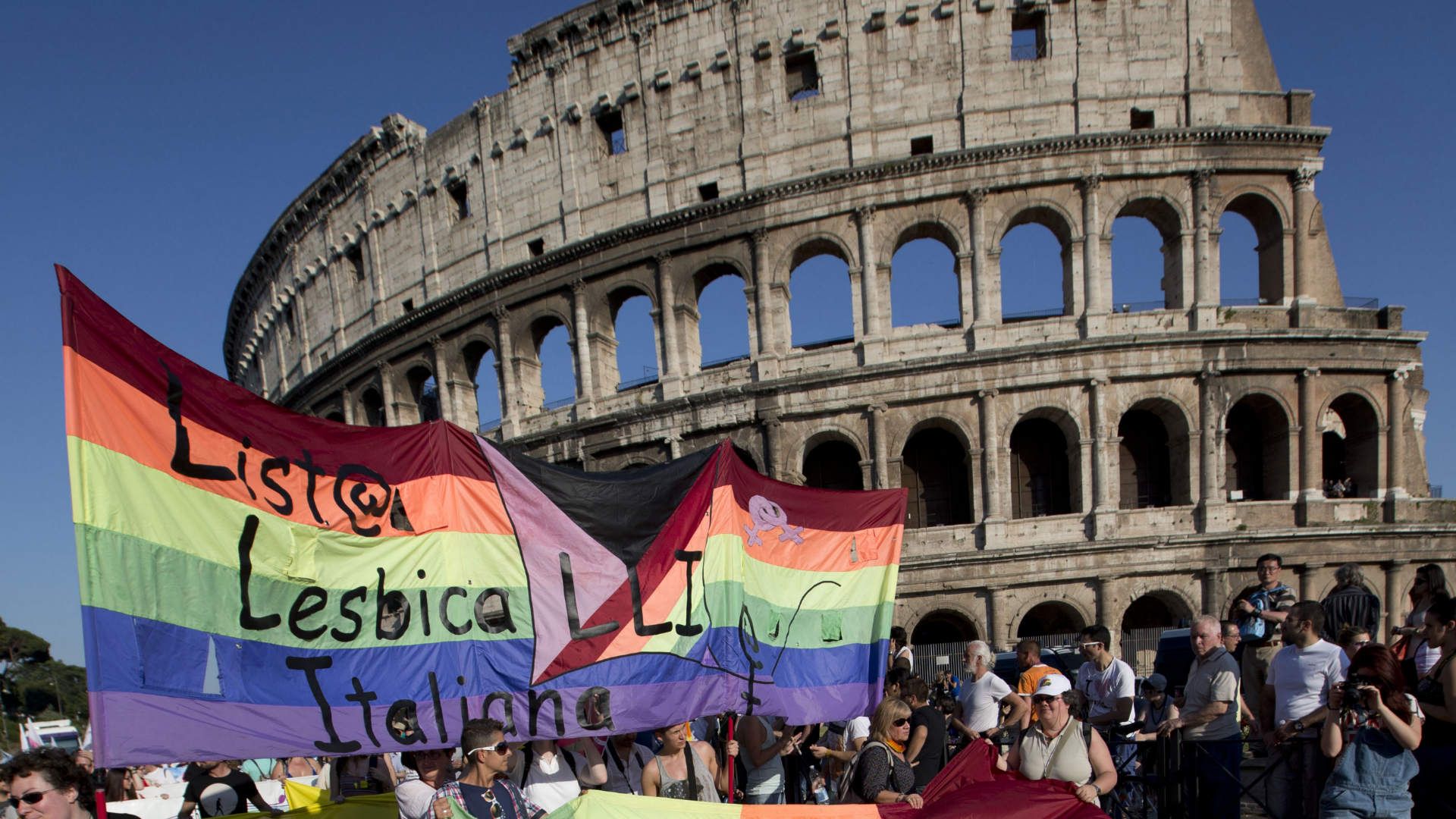 Italia aprueba matrimonio entre personas del mismo sexo Italia aprueba matrimonio entre personas del mismo sexo