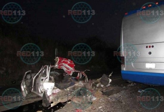 Seis muertos por choque de taxi en Michoacán - Jacona-Red-113