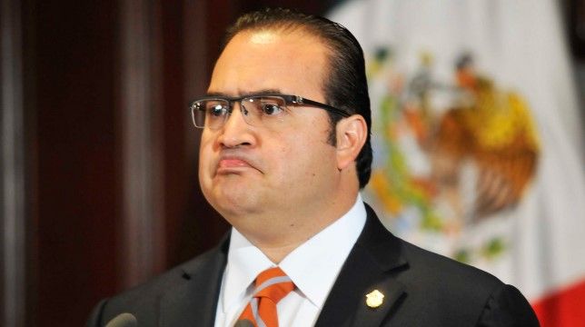 Café Político: solo el PRI y la opinión pública frenará a Javier Duarte