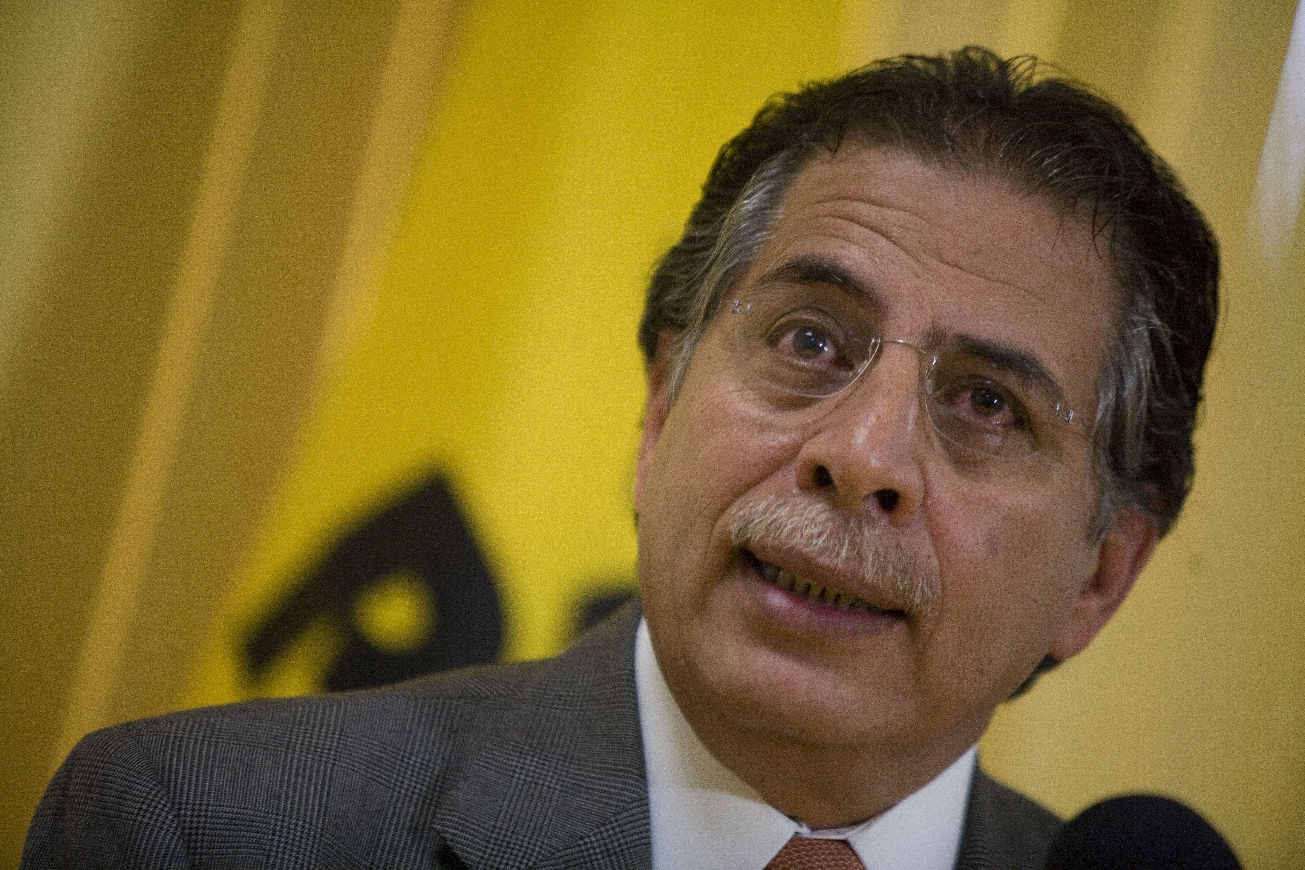 PRD denuncia a AMLO ante la FEPADE