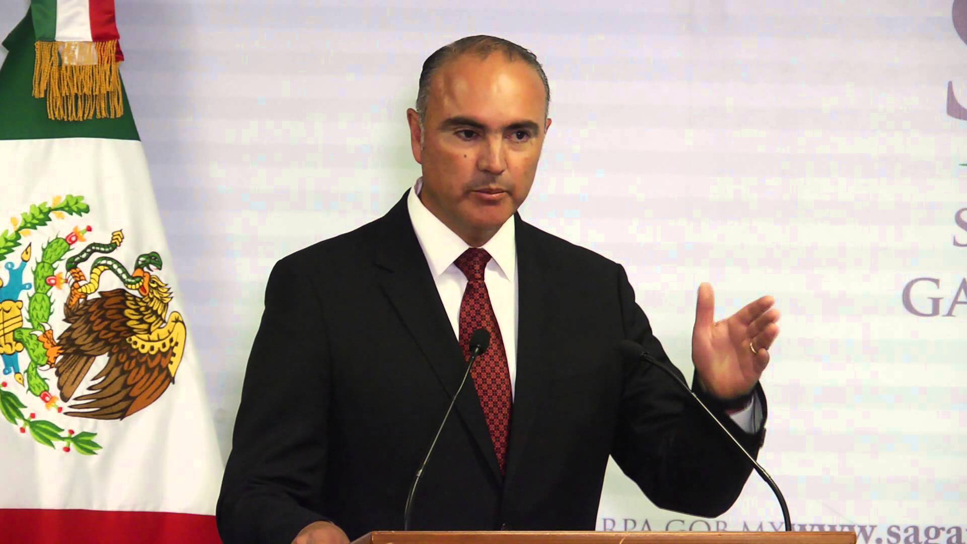 Impiden paso de 100 toneladas de aguacate mexicano a EE.UU. - José-Calzada-Youtube-