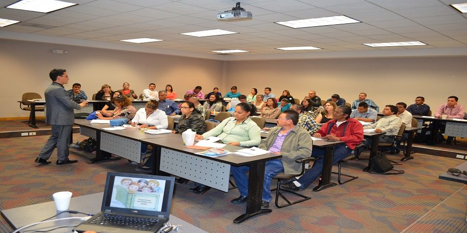 Están listos doce mil maestros de reserva: SEP