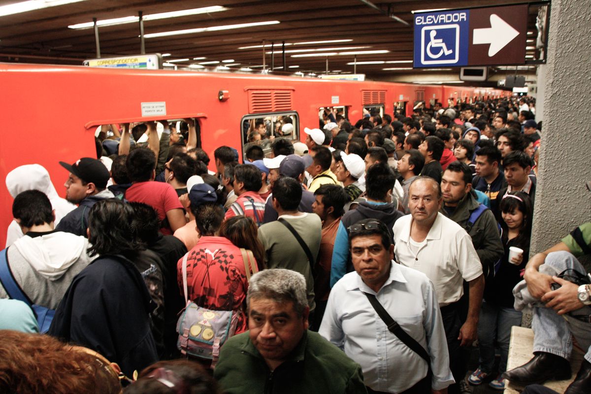 Usan capitalinos hasta tres horas diarias en traslados - Metro-Ciudad-de-méxico