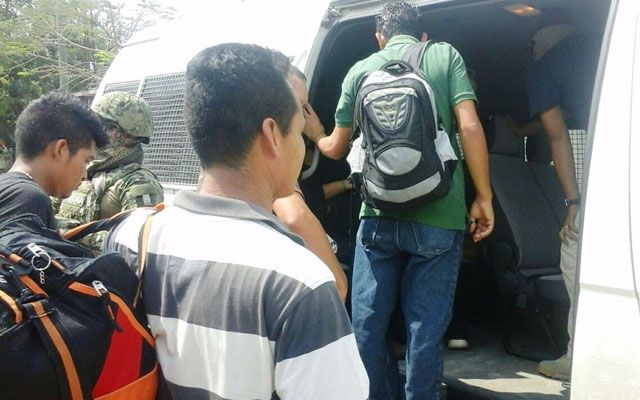 Marinos rescatan a 33 migrantes en Tamaulipas