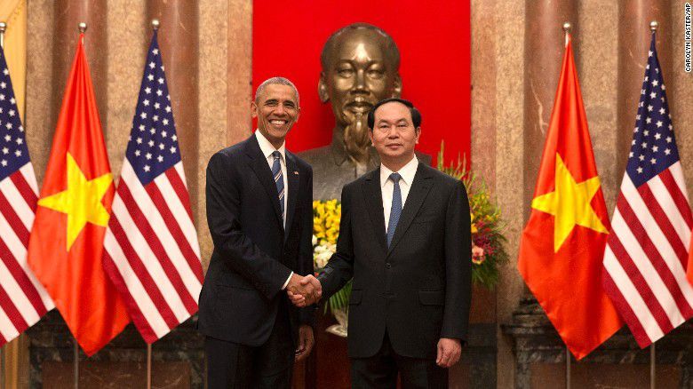 EE.UU. levanta embargo de armas a Vietnam