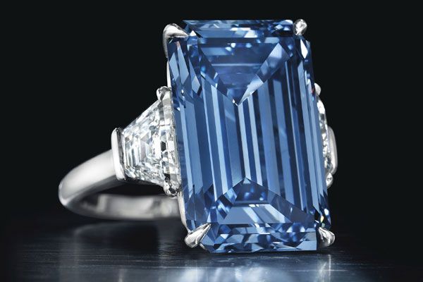 Subastan diamante en 57.6 millones de dólares - Oppenheimer-Blue2