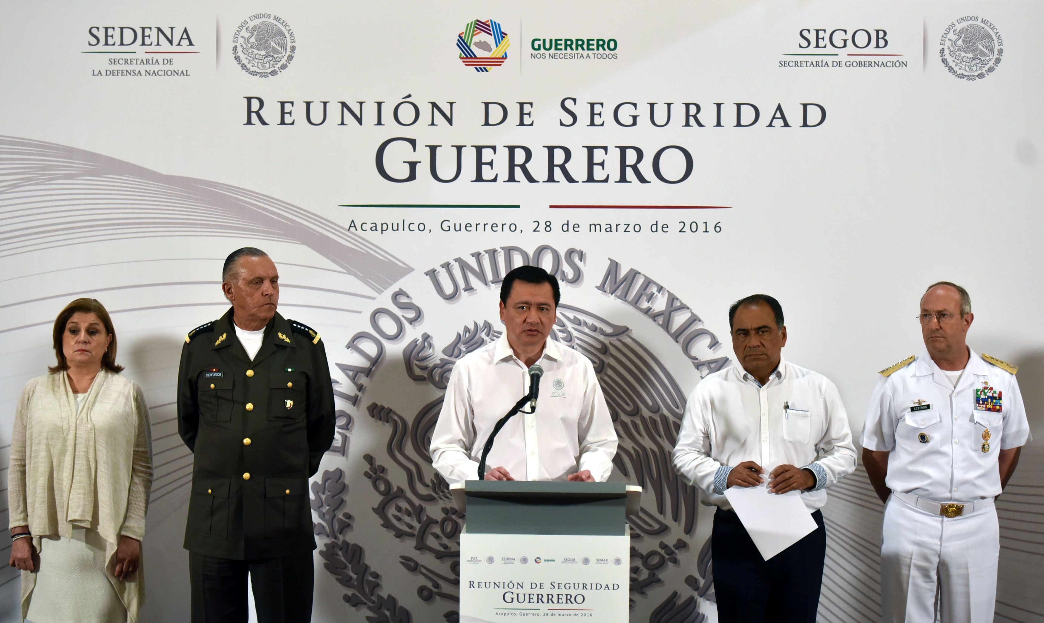 Osorio Chong se reúne con empresarios en Acapulco