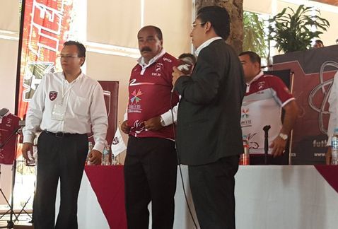 Presentan equipo de futbol del IPN - Presenta-DT-FC-Politecnico-Miguel_MILIMA20160523_0376_11