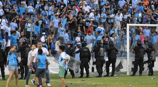 Violencia contra aficionados de Potros UAEM en Tampico