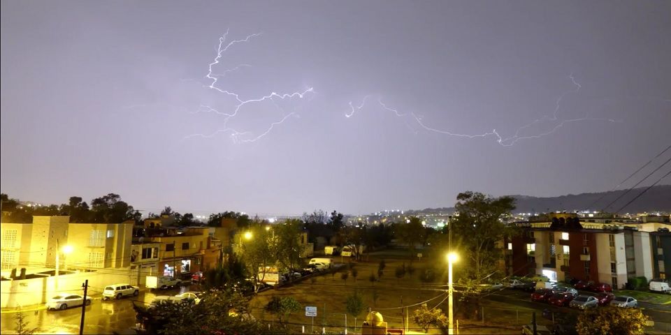 Video: tormenta eléctrica en el Valle de México