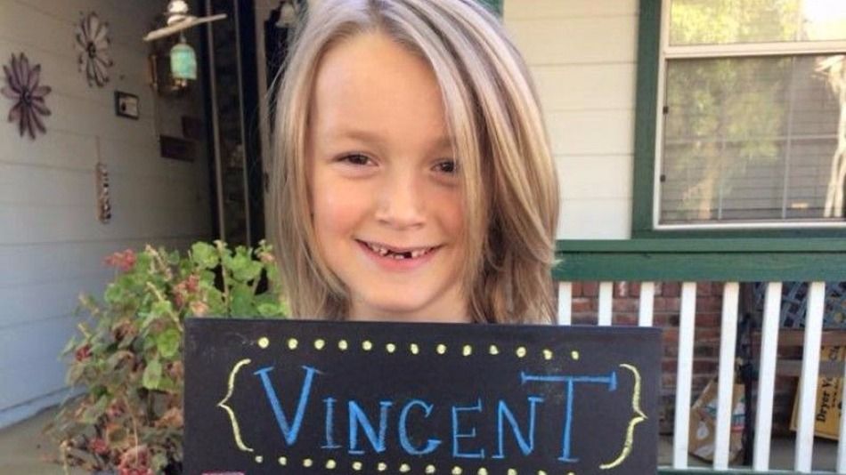 Tras donar cabello, niño de 7 años es diagnosticado con cáncer