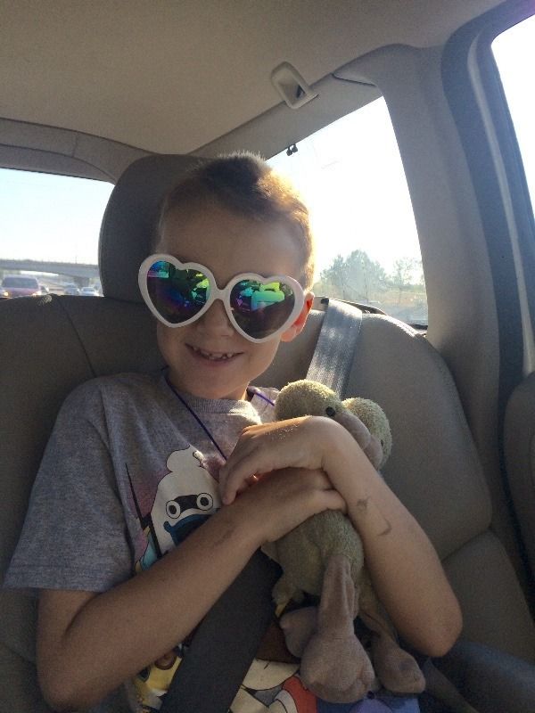 Tras donar cabello, niño de 7 años es diagnosticado con cáncer - Vinny-Victory-for-Vinny