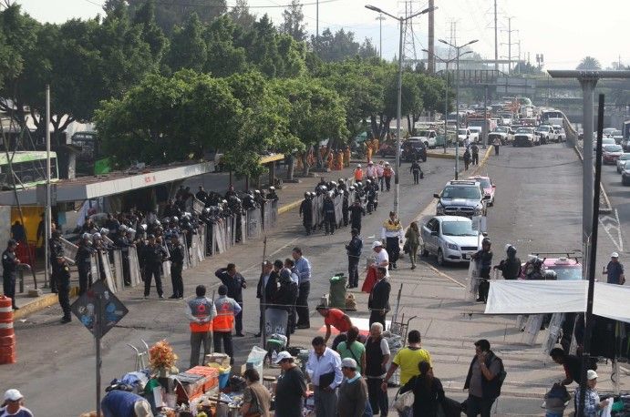 Retiran a ambulantes de La Raza - ambulantes-raza-Reforma
