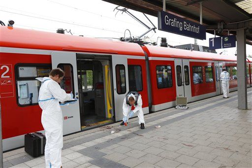 Un muerto y tres heridos por ataque en tren de Múnich - asesinato-munich-AP