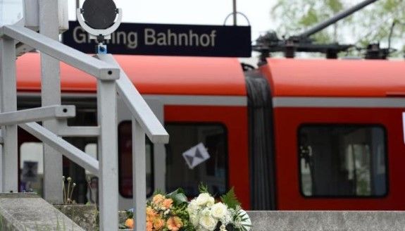 Un muerto y tres heridos por ataque en tren de Múnich - asesinato-munich-DieWelt