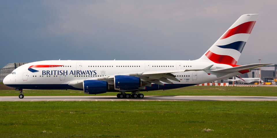 Avión de British Airways aterriza pese a llanta cuadrada Avión de British Airways aterriza pese a llanta cuadrada