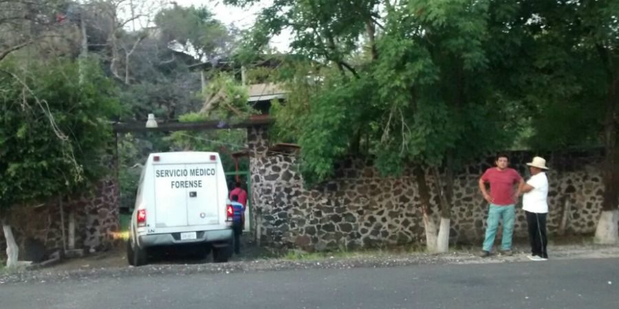 Asesinan y calcinan a familia en Morelos - b7