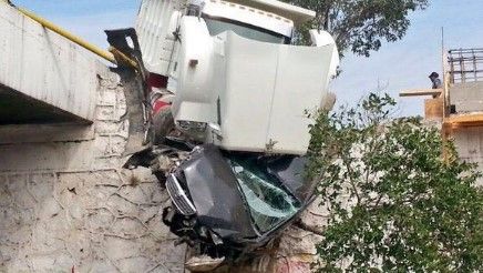 Un muerto por carambola en la Autopista México-Querétaro - carambola-Querétaro-siete24noticias
