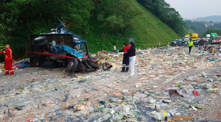 Carambola en Autopista México-Tuxpan deja cuatro muertos y tres heridos - carretera-3