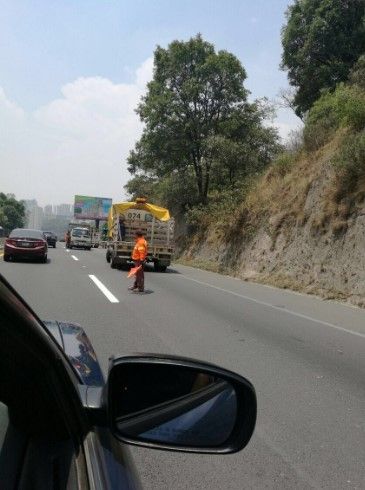Reducen carriles en la Autopista Chamapa - La Venta - chamapa-la-venta-suspension-PoliciaFedMx