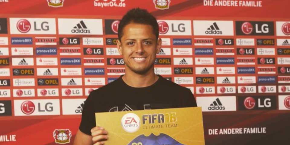 Chicharito en equipo de la temporada de videojuego FIFA 16