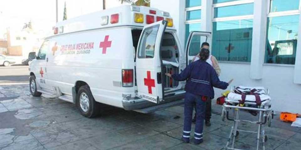 Jóvenes golpean y dejan en coma a médico de Durango