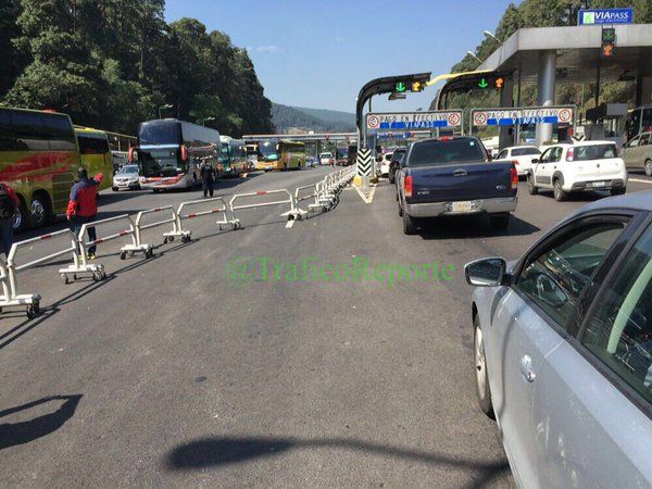 CNTE desbloquea la Autopista México-Toluca - desbloqueo-cnte-mexico-toluca-2