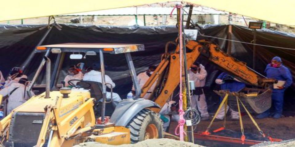 Hallan primer cuerpo en fosa de Tetelcingo