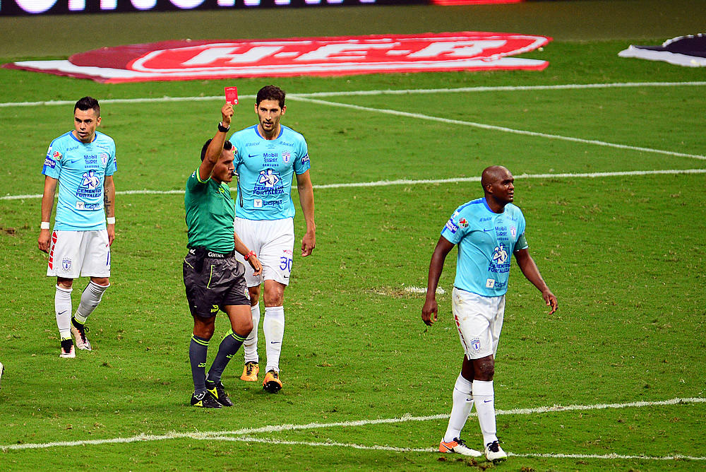 Aquivaldo se despide del Pachuca - expulsion-aquivaldo-mosquera