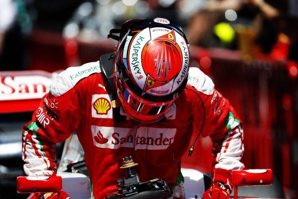 Hamilton se queda con la pole en Barcelona - ferrari