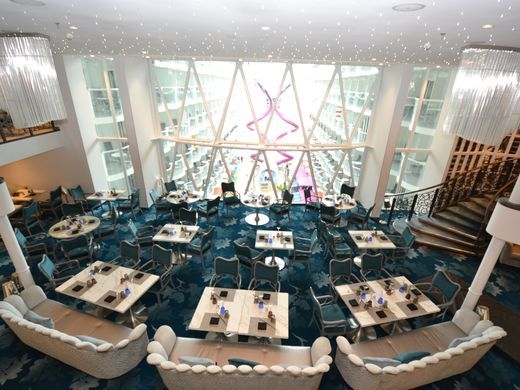 Galería: el interior del crucero más grande del mundo - harmony-12