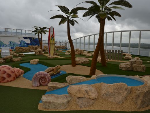 Galería: el interior del crucero más grande del mundo - harmony-5