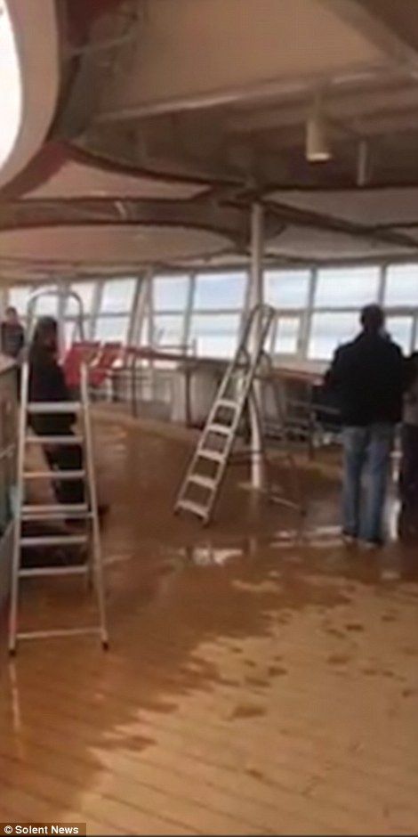 Pasajeros se quejan tras primer viaje del crucero más grande del mundo - harmony-of-the-seas-10