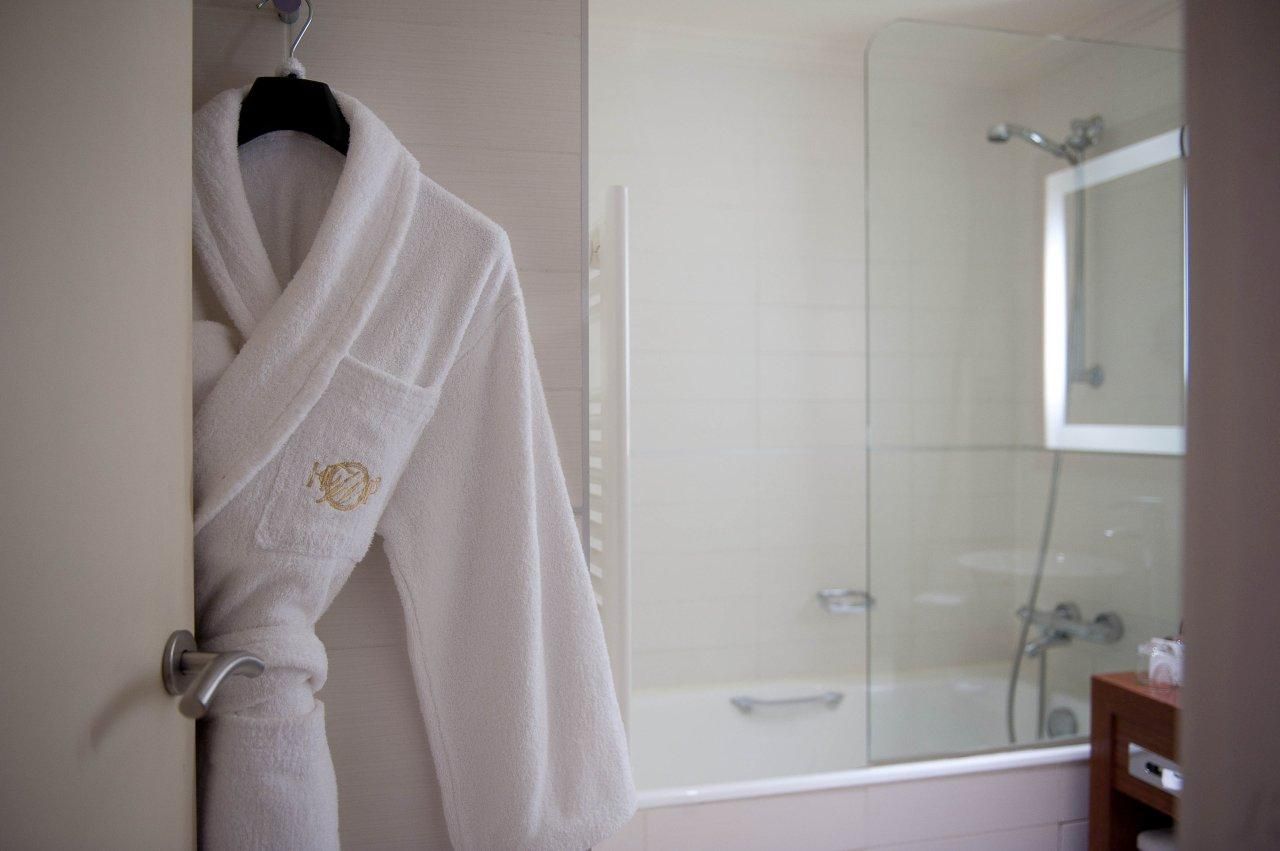 Diez cosas que los huéspedes se llevan de un hotel - hotel-bata-WestSide