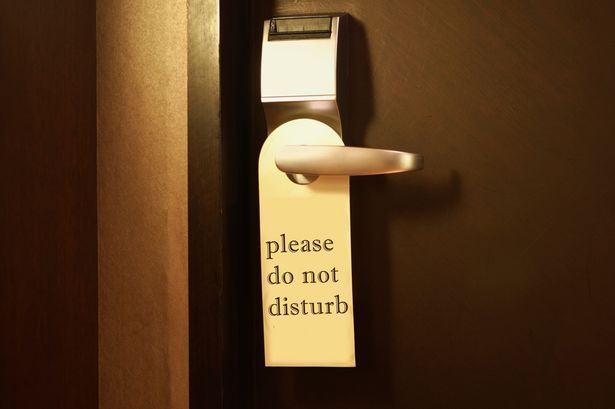 Diez cosas que los huéspedes se llevan de un hotel - hotel-no-molestar