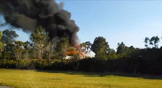 Vehículos se incendian tras choque cerca de parque de diversiones de Disney - incendio-Disney-Internet-2