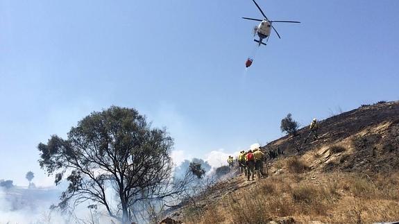 Se reaviva incendio en cerro de Morelia - incendio-cerro-Diario-Sur-