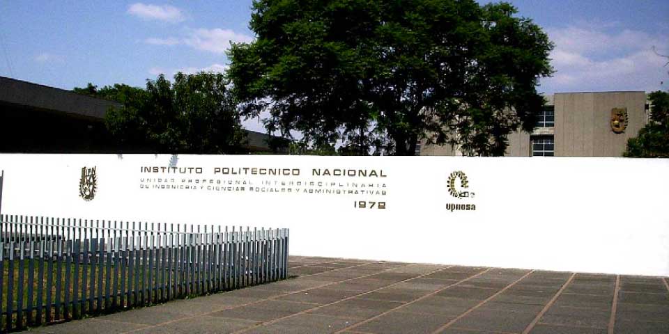 Balean a alumno del IPN cerca de plantel