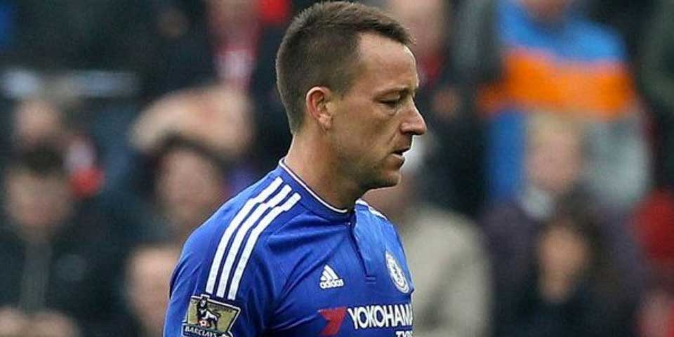 John Terry se despide del Chelsea con expulsión